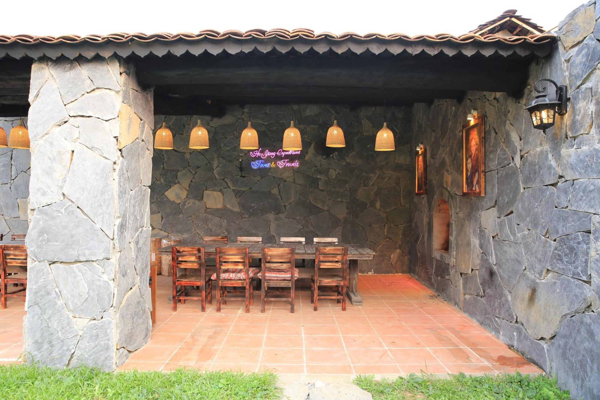 Ha Giang Eco Stone House - Tours & Rental Motorbike Екстер'єр фото